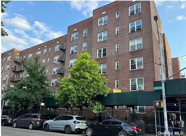 $339,000 | 42-40 Bowne Street, Unit 6M | Flushing