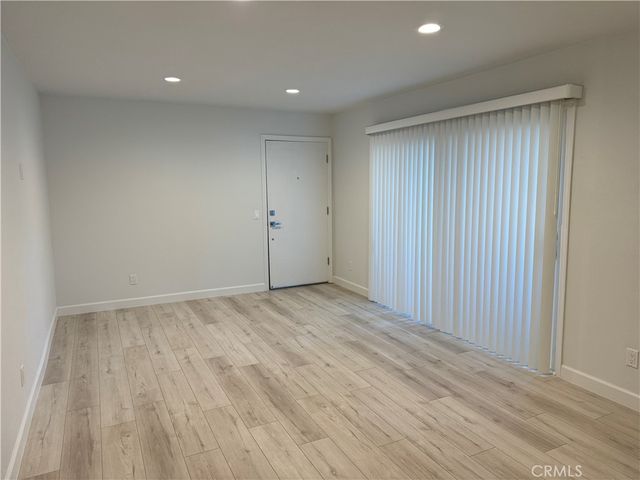 $3,000 | 1693 North Brea Boulevard, Unit 132 | Fullerton