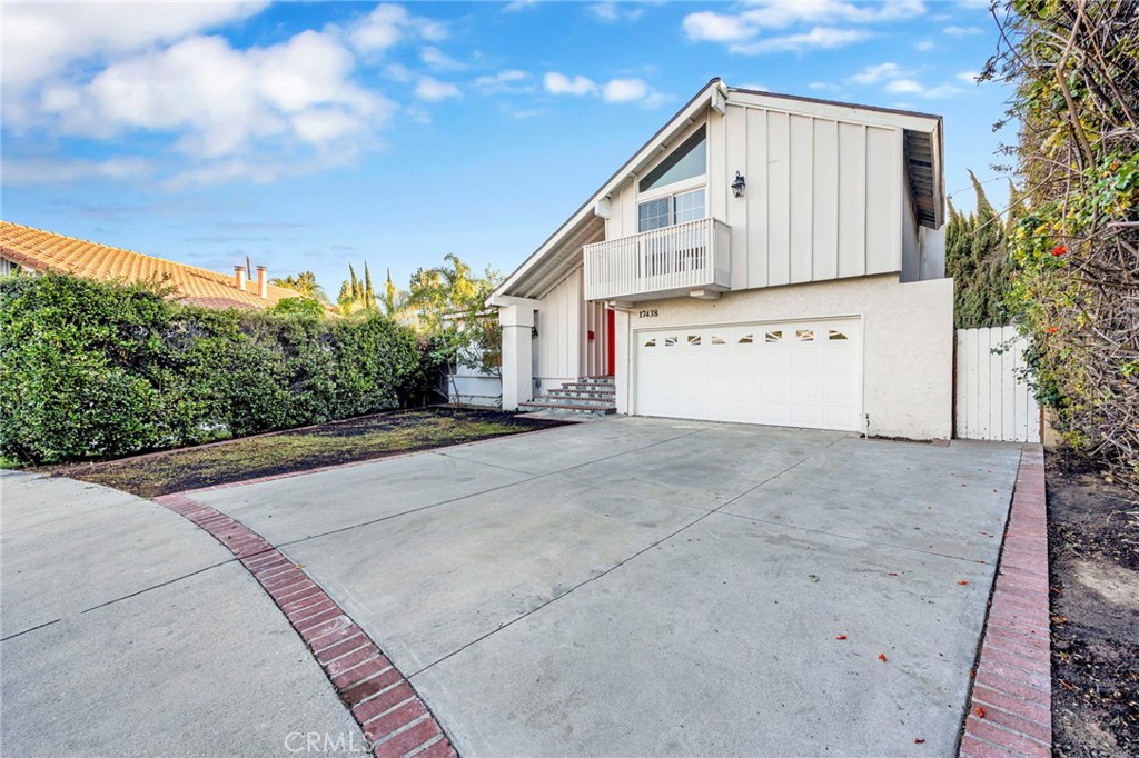 a view of a house with garage