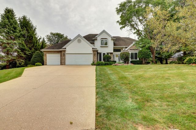 $475,000 | 53 Carriage Hill Drive | Palmyra Township - Lee County