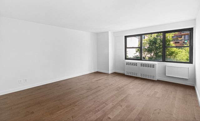 $3,109 | 350 West 51st Street, Unit 3F | Hell's Kitchen