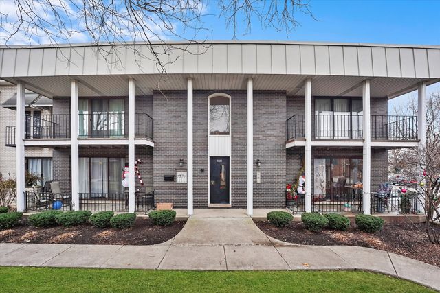 $214,900 | 4125 West 98th Street, Unit B | Oak Lawn