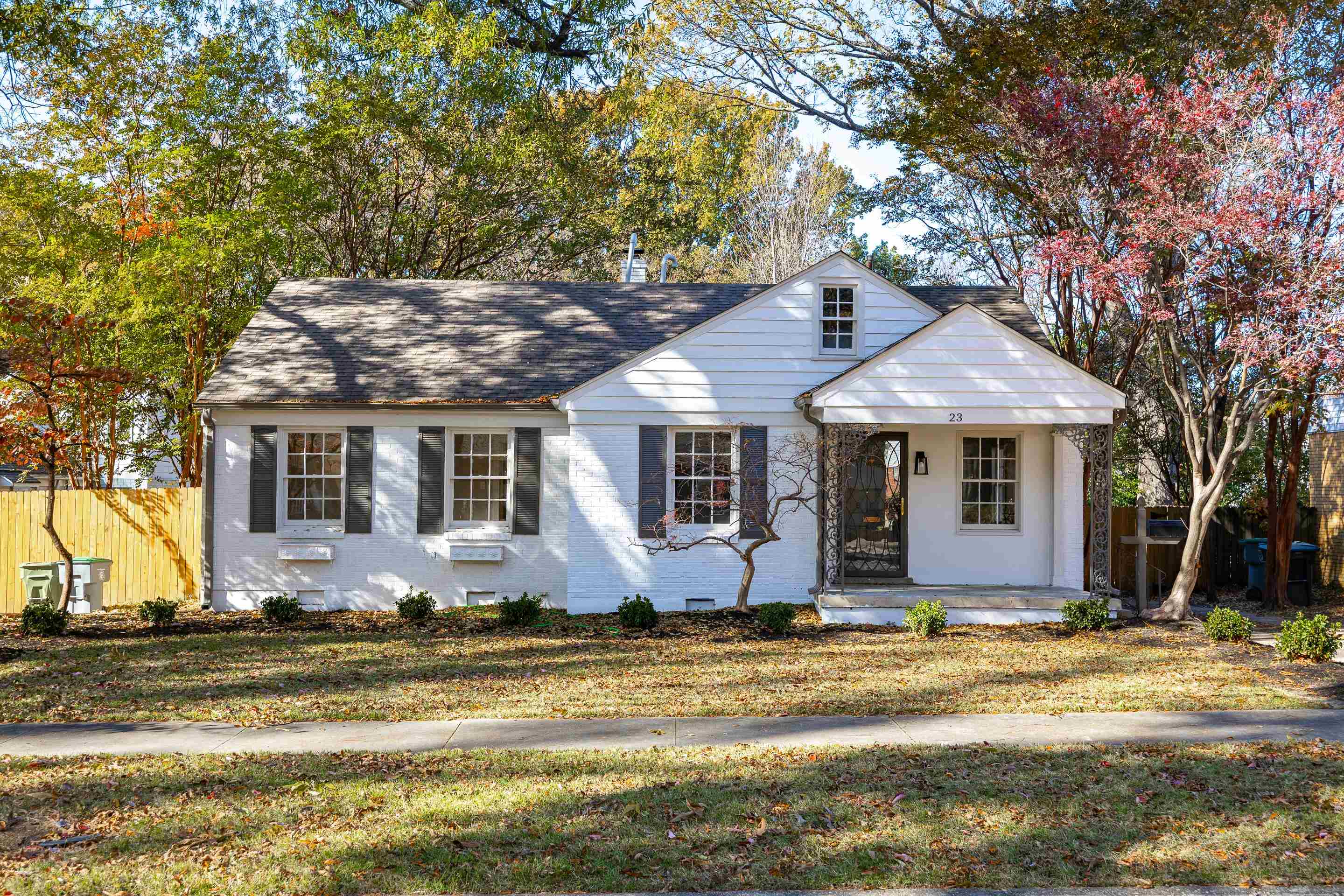 a front view of house with yard