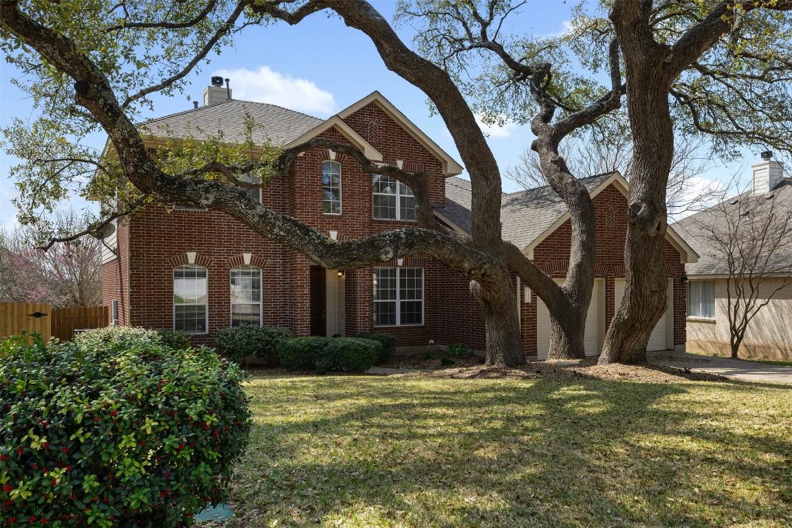 a front view of house with yard