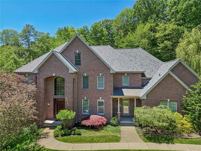 $1,999,900 | 550 Macleod Drive | Allegheny-North