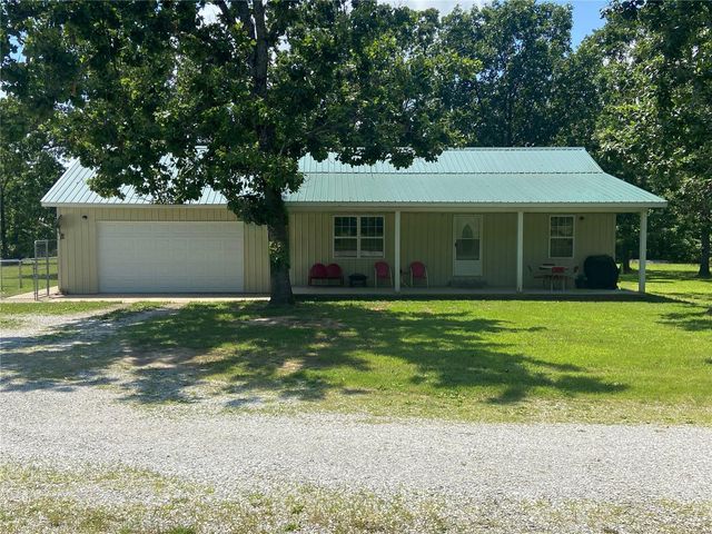 $300,000 | 11755 Highway 17 | Roubidoux Township - Texas County