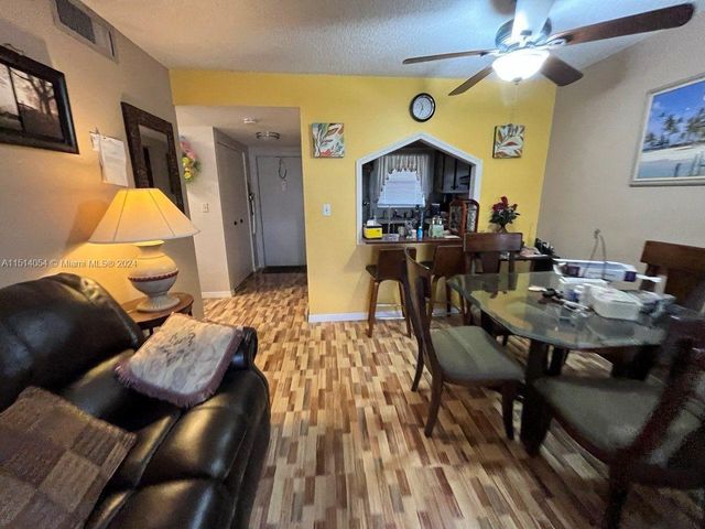 $100,000 | 8021 Sunrise Lakes Drive North, Unit 208 | Sunrise Lakes