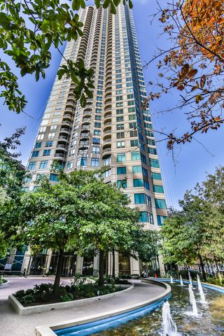 $3,250 | 400 North LaSalle Drive, Unit 4007 | River North