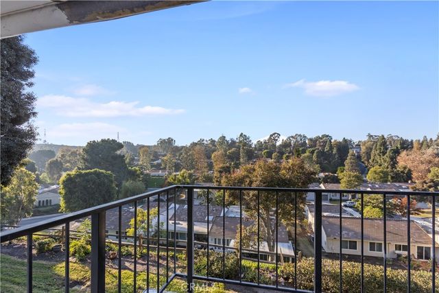 $729,000 | 3274 San Amadeo, Unit O | Laguna Woods