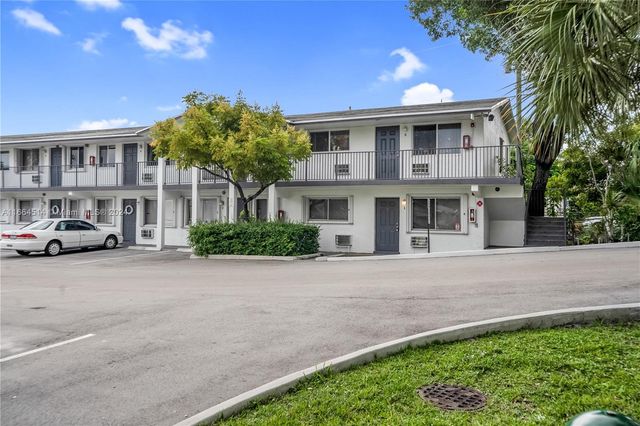 $2,100 | 1810 East Oakland Park Boulevard, Unit 1 | Coral Brook