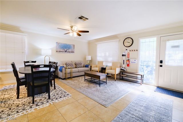 $259,999 | 4710 Roberta Street, Unit 1 | University Crest