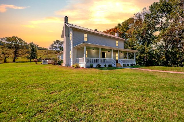 $979,900 | 1065 Dozier Boat Dock Road