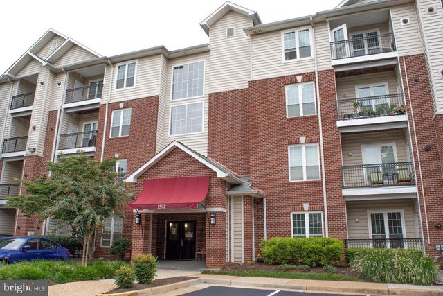 $479,000 | 1591 Spring Gate Dr., Unit 3113 | The Gates of McLean