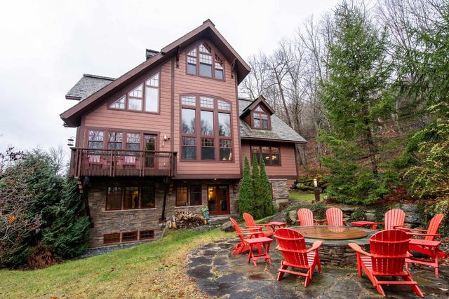 $2,950,000 | 210 Bear Hill Road | Plymouth