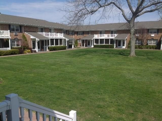 $2,490 | 16 Saxon Avenue, Unit 26 | Islip Hamlet