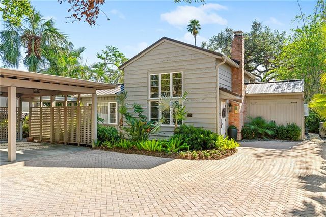 $1,950,000 | 1656 Hillview Street | Hudson Bayou