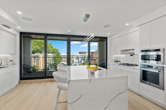 $2,865,000 | 21-25 37th Street | Astoria