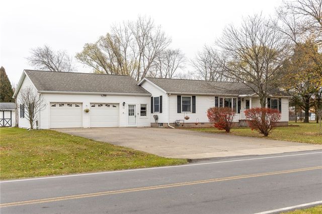 $220,000 | 15 Peterman Road | Seneca Falls Center