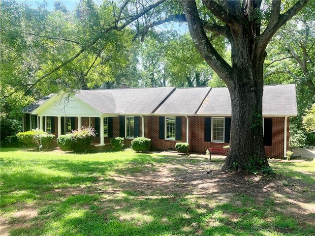 $274,900 | 600 Timberlake Road | Stonewall Woods