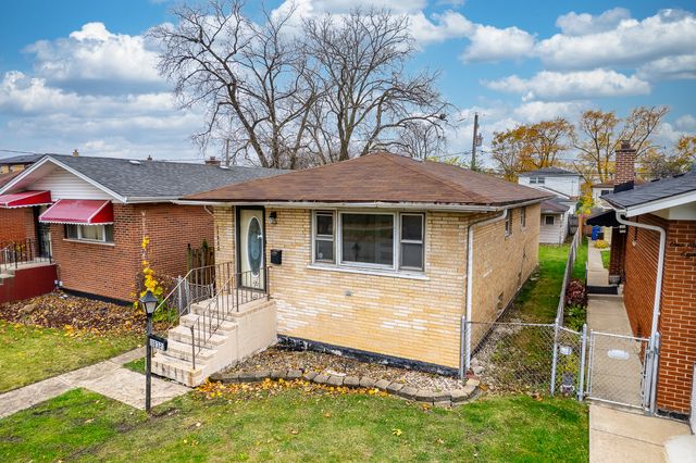 $160,000 | 11832 South Loomis Street | West Pullman