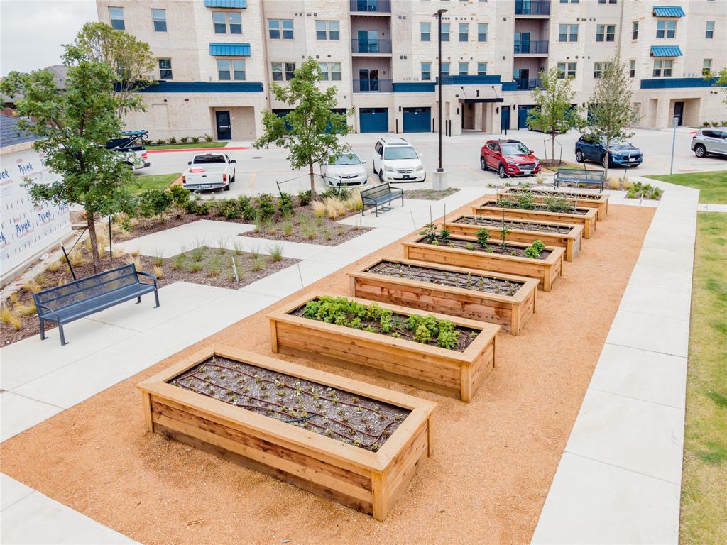 a view of an outdoor space