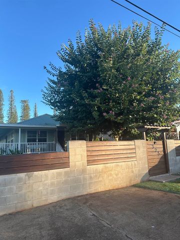 $880,000 | 325 13th Street | Lanai City