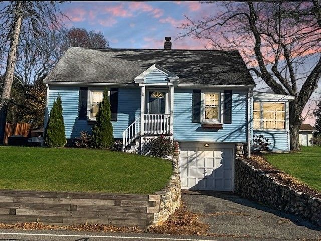 $375,000 | 181 Pleasant Street | Leicester