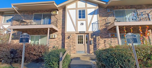 $1,600 | 9S201 Lake Drive, Unit 20107 | Downers Grove Township - DuPage County