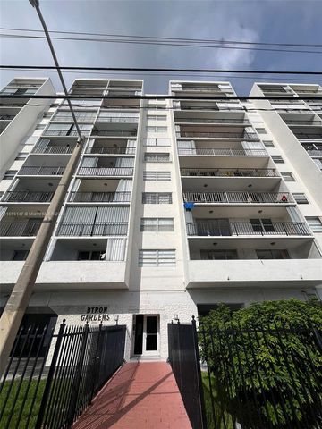 $292,000 | 7850 Byron Avenue, Unit 606 | North Beach