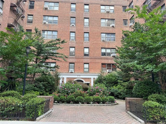 $245,000 | 67-35 Yellowstone Boulevard, Unit 60 | Forest Hills