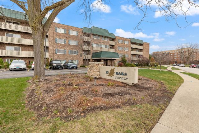 $1,975 | 700 Perrie Drive, Unit 307 | Elk Grove Village