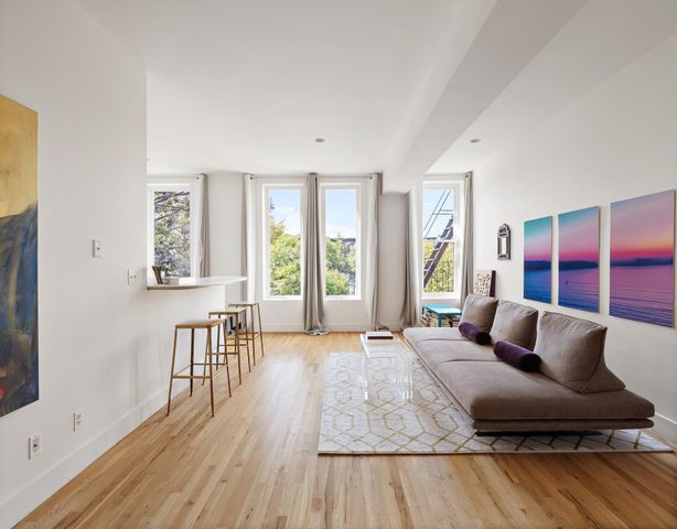 $1,395,000 | 47 Lincoln Place, Unit 2B | Park Slope