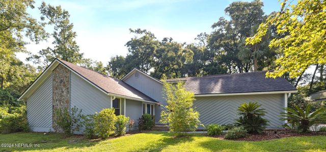 $389,500 | 12551 Shady Creek Drive | Creekside