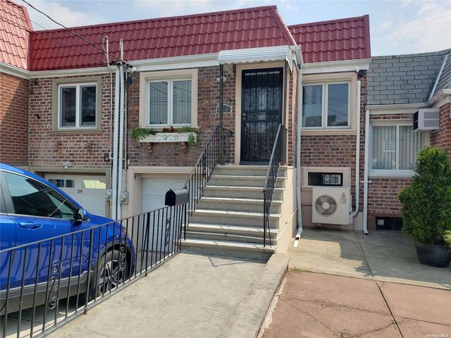 $790,000 | 62-11 65th Street | Middle Village