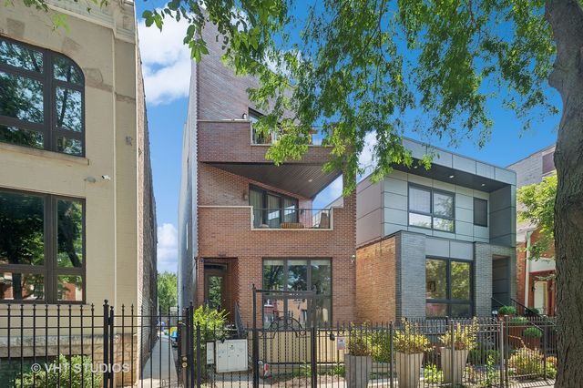 $660,000 | 1229 North Campbell Avenue, Unit 1 | Wicker Park