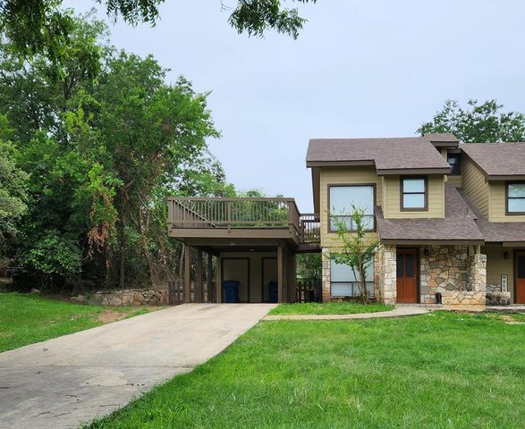 $1,590 | 226 Mack Hollimon Drive | Kerrville