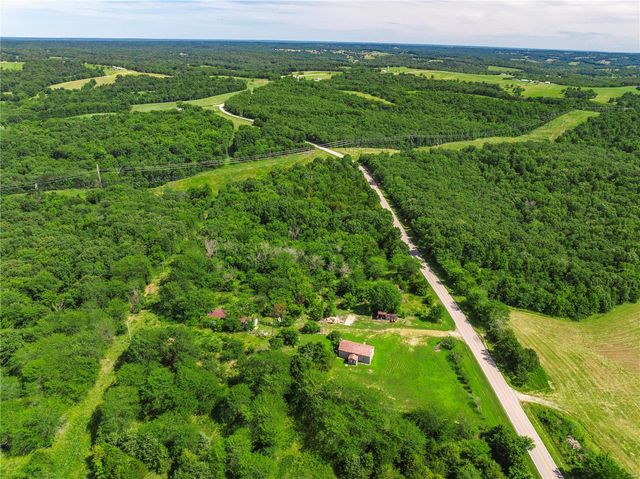 $523,125 | 4074 Highway 100 | Benton Township - Osage County