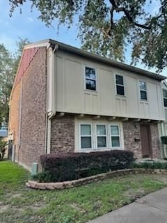 $2,000 | 10310 Hammerly Boulevard, Unit 176 | Spring Shadows