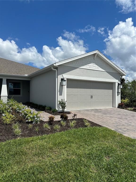 a front view of house with yard