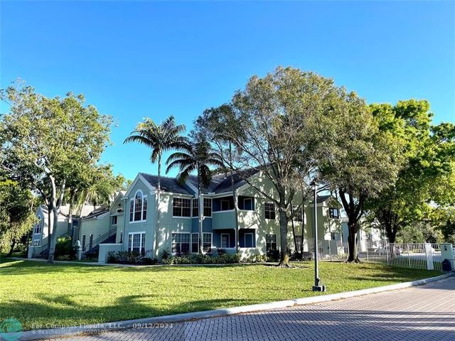 $2,300 | 1000 Crystal Way, Unit O | Delray Beach