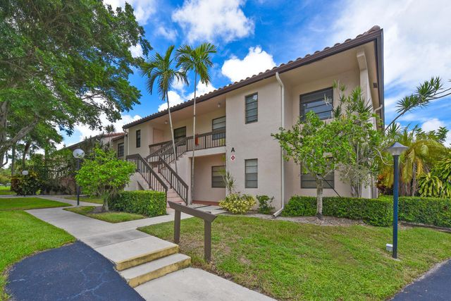 $300,000 | 21578 Juego Circle, Unit 26C | Boca Lago