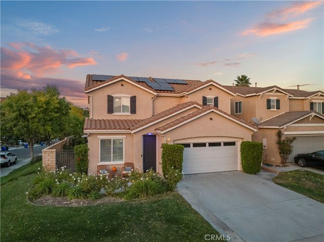 $900,000 | 28227 Somerset Court | Castaic