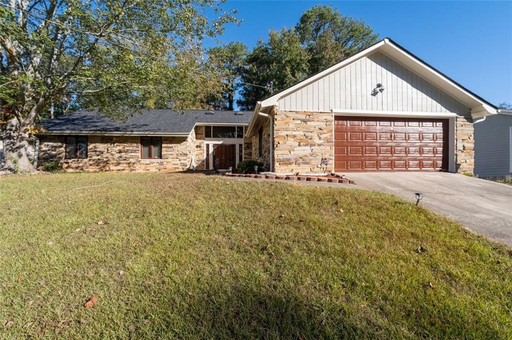 a view of a house with a outdoor space