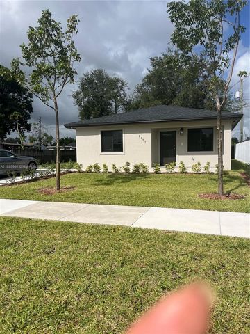 $3,550 | 2421 Northwest 152nd Terrace | Opa-locka North