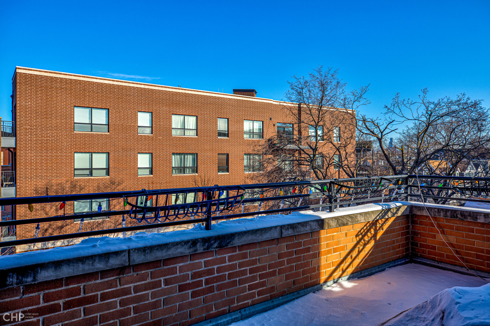 3052 North Oakley Avenue, Unit 3, Chicago, IL 60618 | Compass