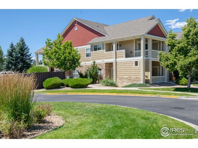 $389,000 | 3540 Boulder Circle, Unit 101 | Broadlands