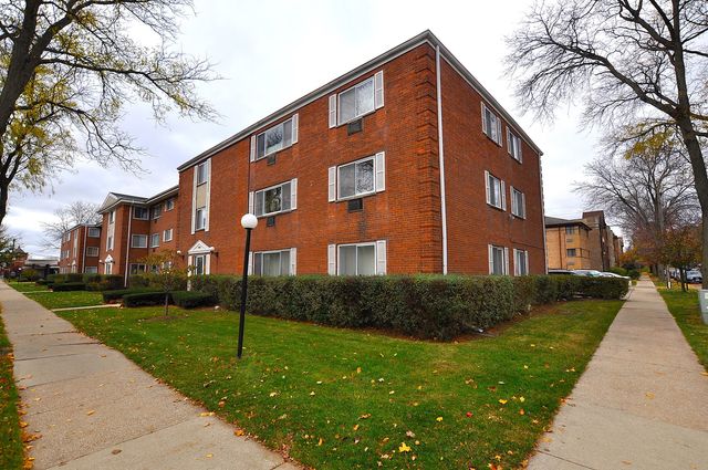 $175,000 | 8460 Skokie Boulevard, Unit 209 | Skokie