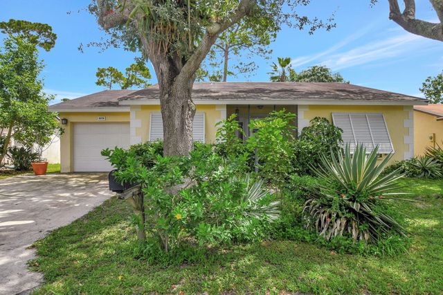 $369,000 | 6374 Summer Sky Lane | Greenacres