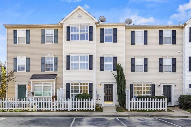 $1,650 | 8620 Neuse Landing Lane, Unit 105 | Perry Creek Commons