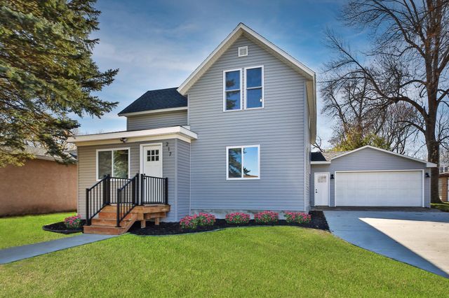 $289,900 | 217 2nd Street Southeast | Blooming Prairie